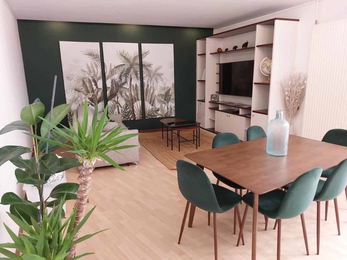Le Peyrot*** Coeur De Ville 55M² Avec Patio Rodez Exterior photo